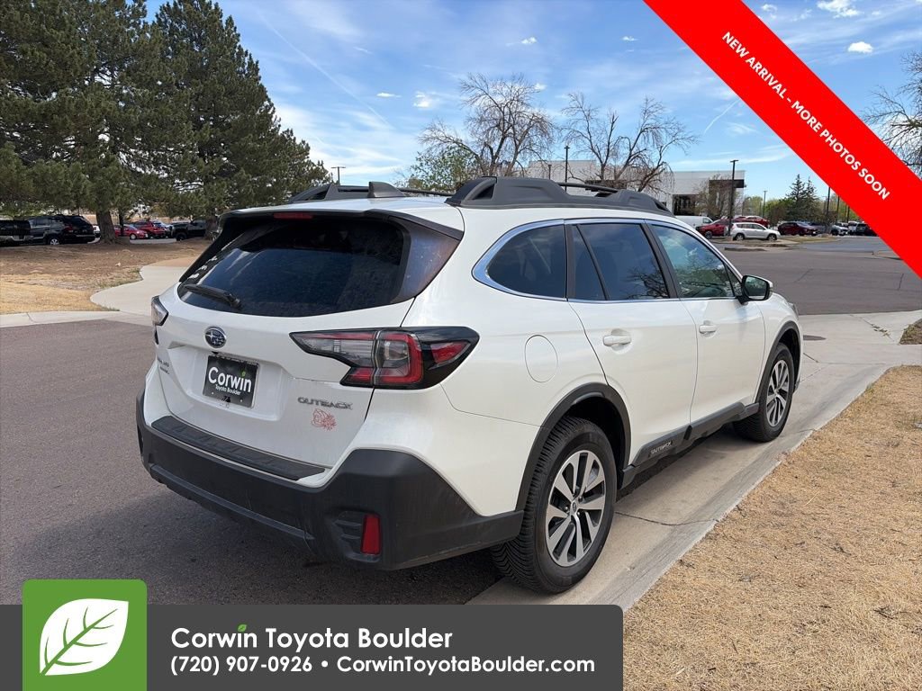 Used 2021 Subaru Outback Premium image 7
