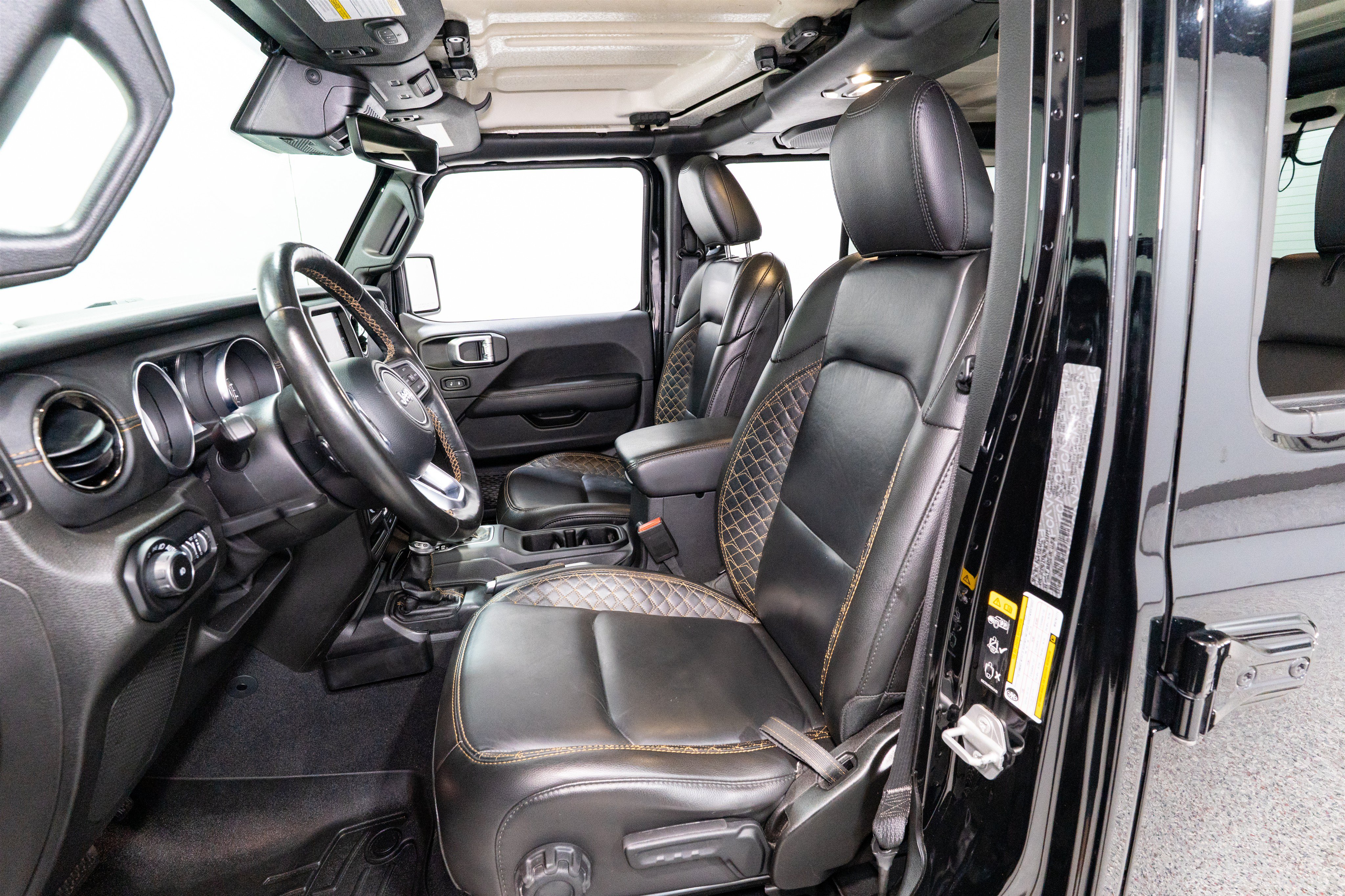 Used 2021 Jeep Wrangler Unlimited Sahara AWD/4WD image 15