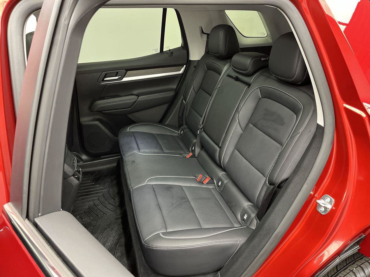 Certified 2026 GMC Terrain Denali AWD/4WD image 13