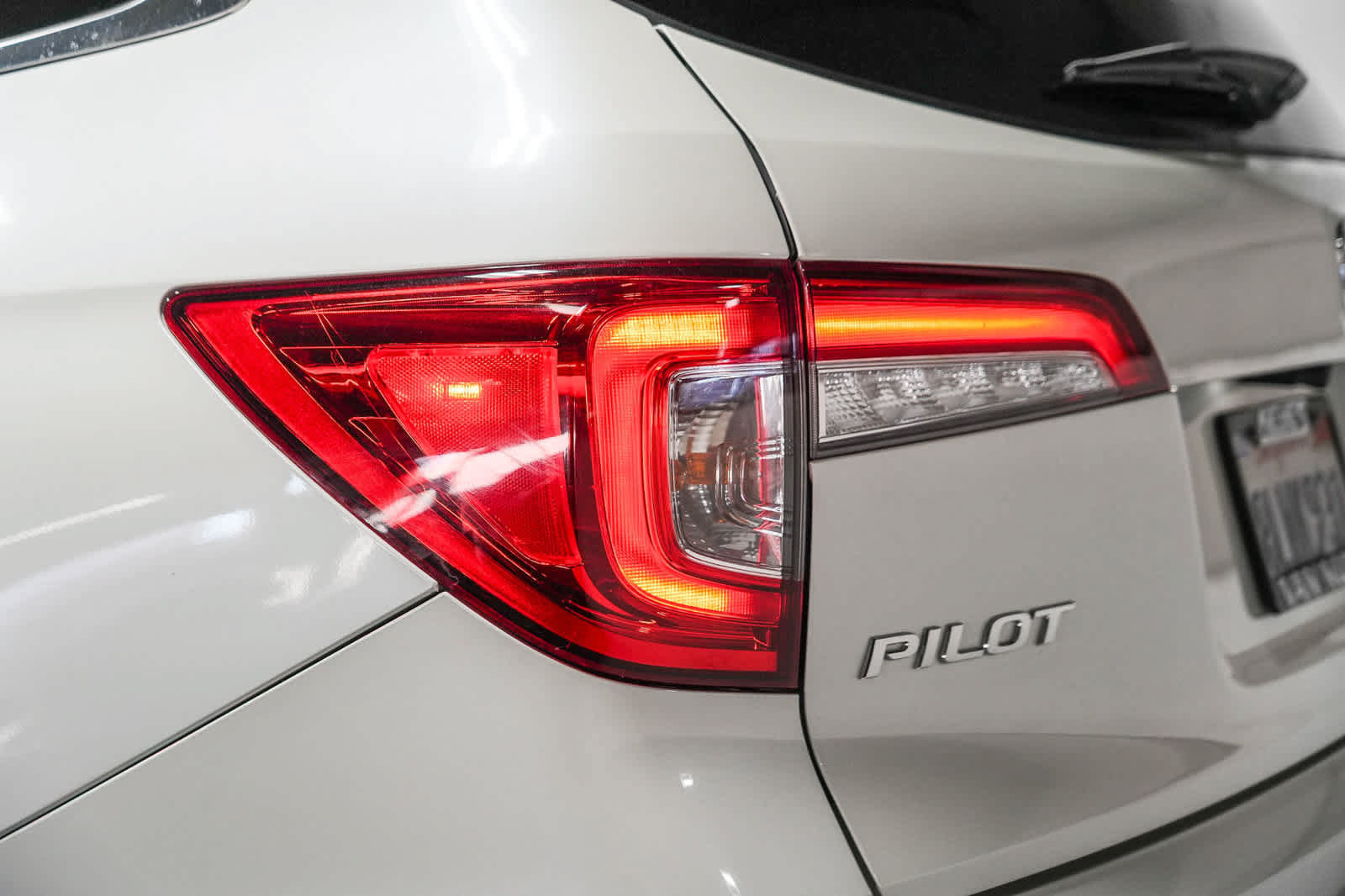 Used 2019 Honda Pilot EX image 11
