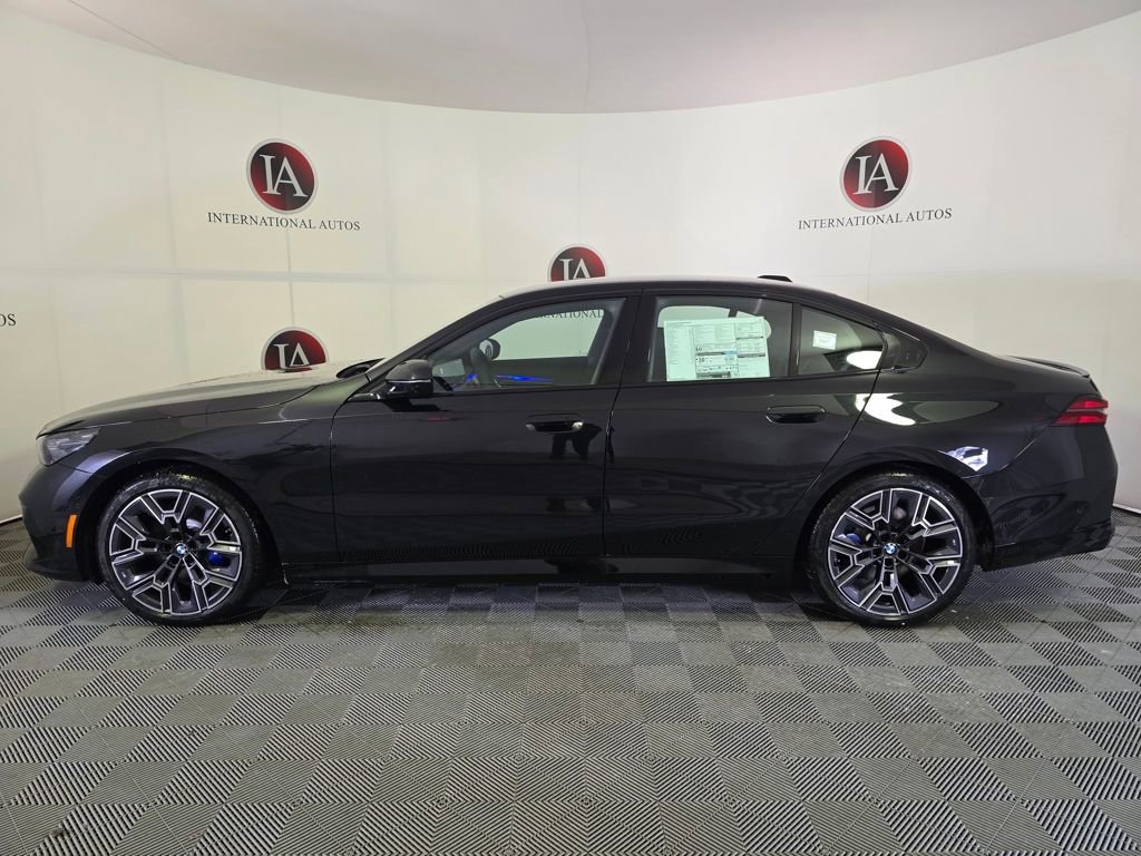 New 2026 BMW 530i xDrive w/ M Sport Package image 6