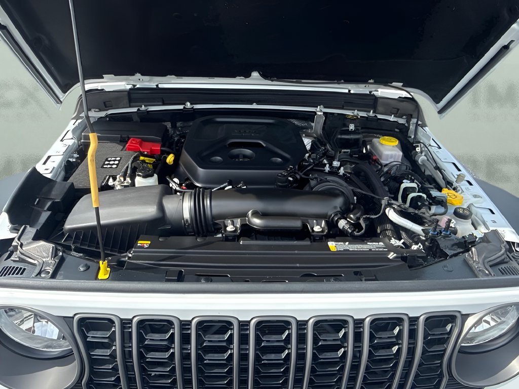 Used 2025 Jeep Wrangler Unlimited Sport AWD/4WD image 24