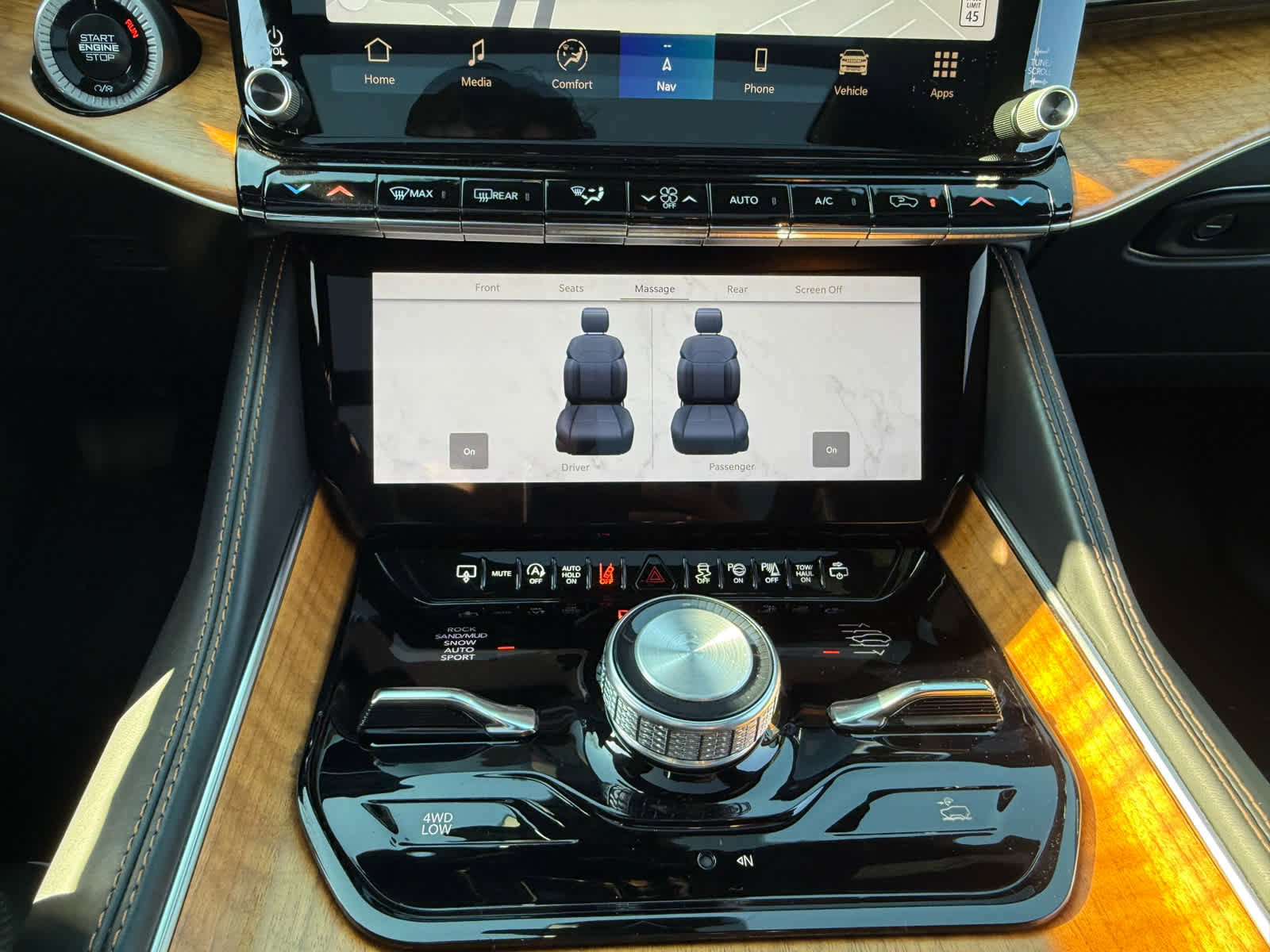 Used 2024 Jeep Grand Wagoneer L Series III image 23