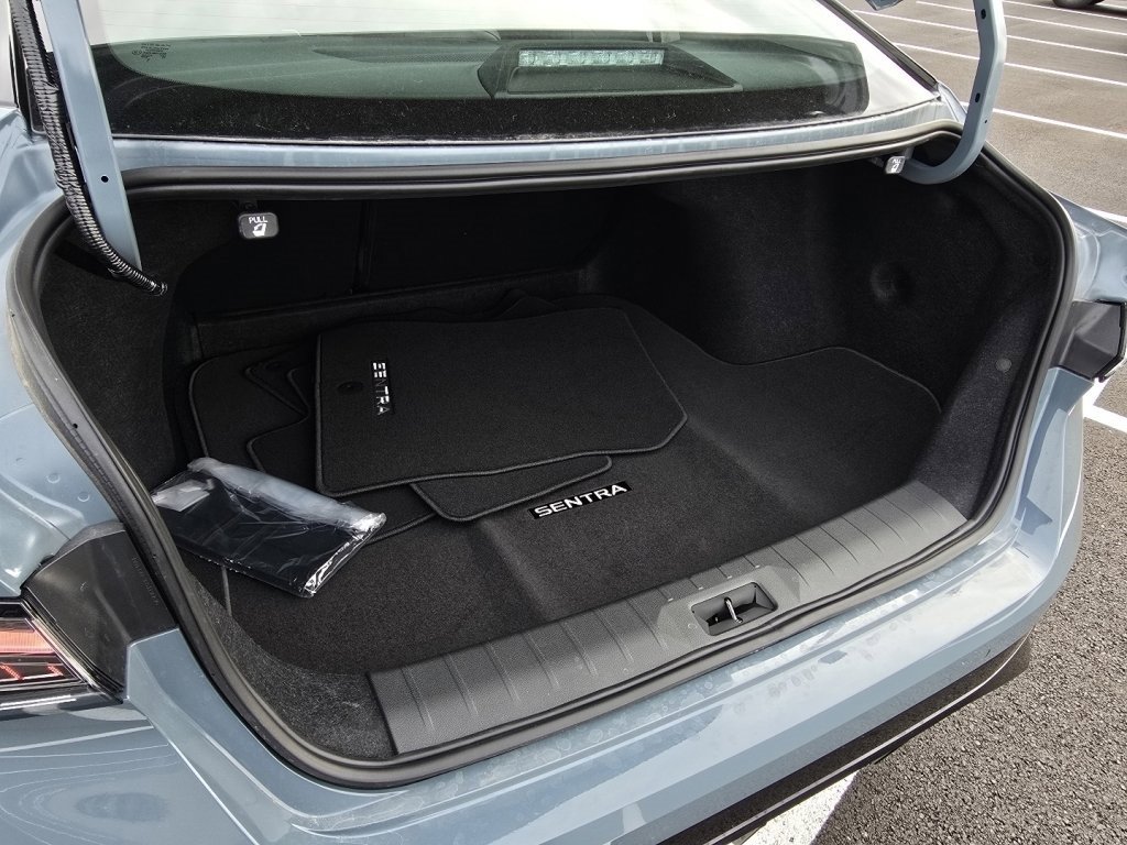 New 2026 Nissan Sentra SR w/ SR Premium Package image 11