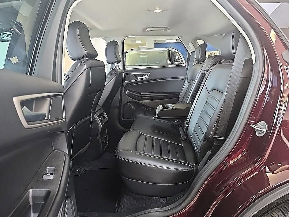 Used 2023 Ford Edge SEL AWD/4WD image 28