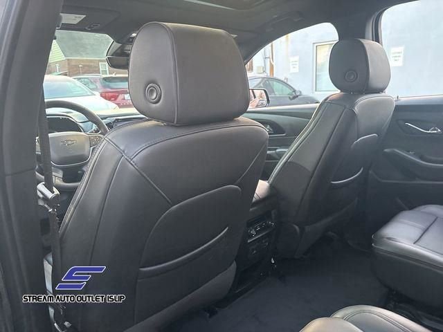 Used 2022 Chevrolet Traverse RS image 26