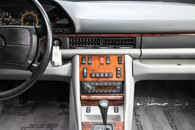 Used 1991 Mercedes-Benz 560 SEL image 8