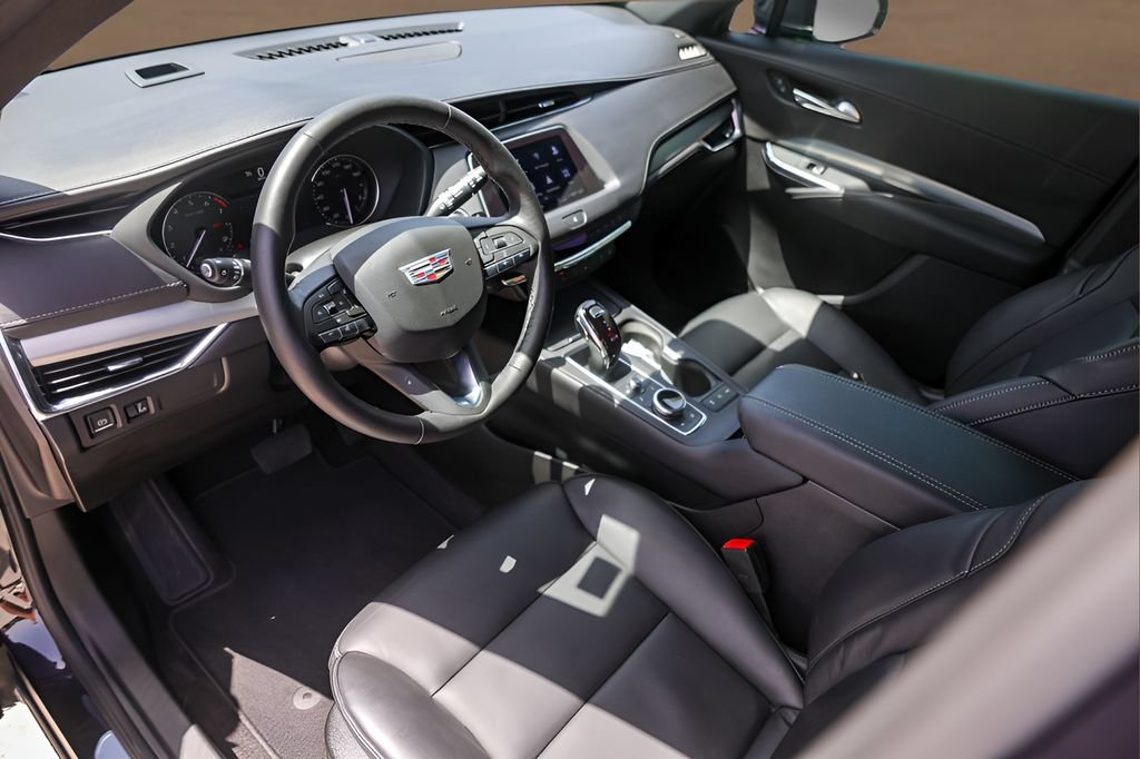 Certified 2023 Cadillac XT4 Premium Luxury FWD image 10