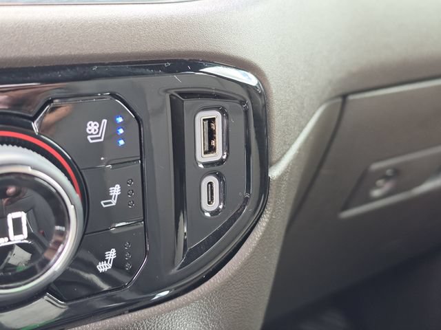 Used 2023 Chevrolet Silverado 1500 LTZ w/ Technology Package AWD/4WD image 30