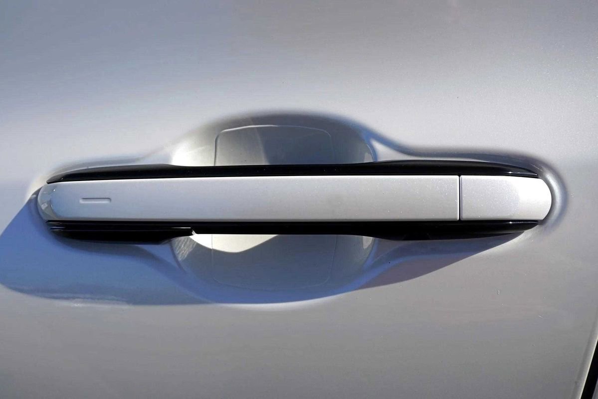 Used 2024 Lexus RZ 300e Premium image 12