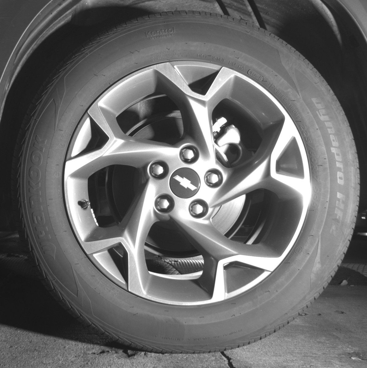 Used 2025 Chevrolet Trax LT FWD image 14