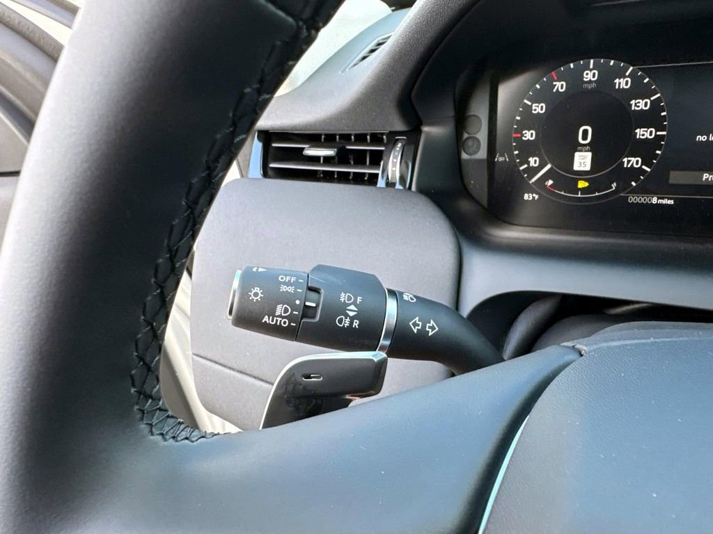 Used 2025 Land Rover Discovery Sport S image 33
