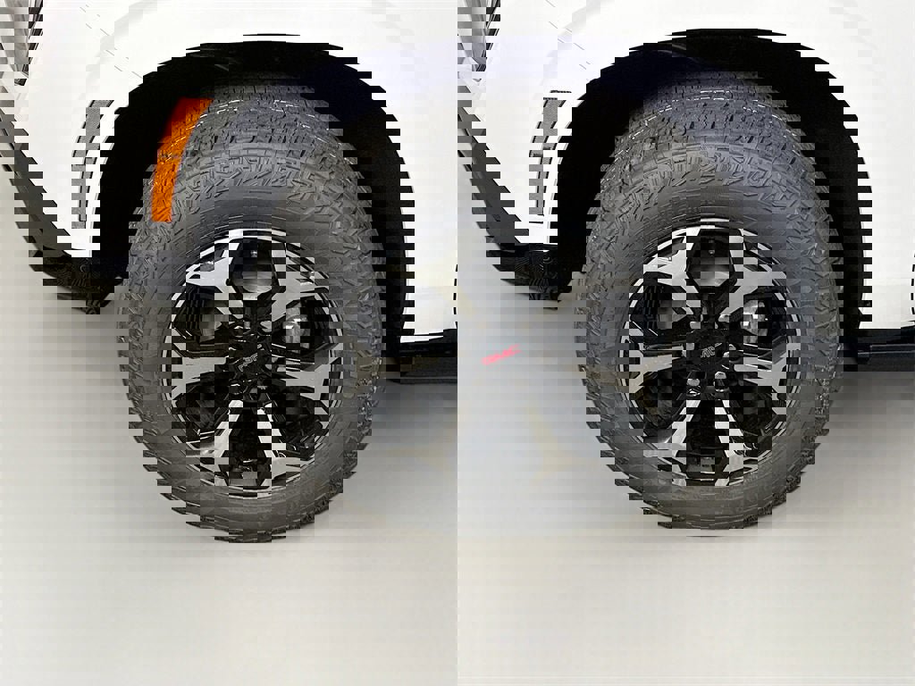 New 2026 GMC Yukon XL AT4 w/ AT4 Premium Package image 27