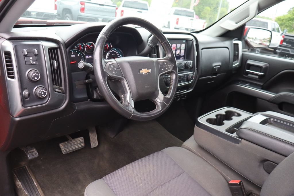 Used 2016 Chevrolet Silverado 1500 LT w/ LT Convenience Package AWD/4WD image 4