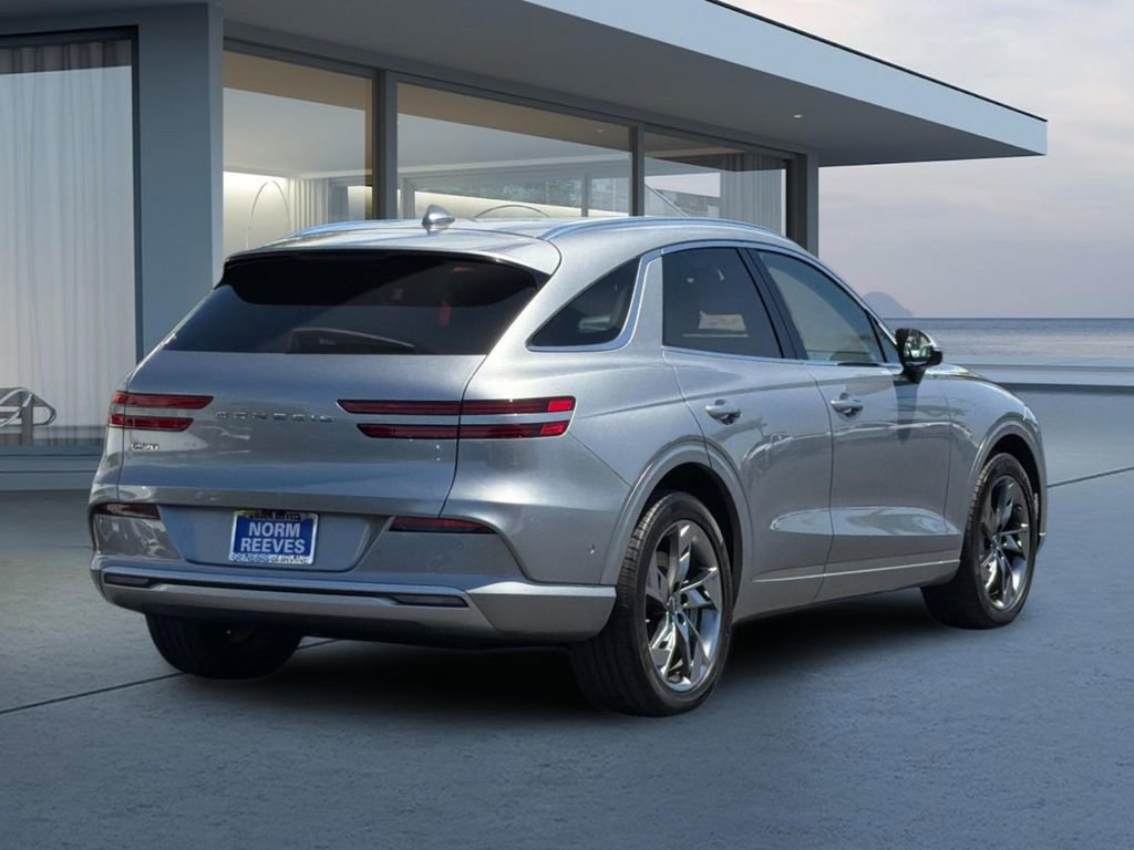 Used 2023 Genesis Electrified GV70 AWD/4WD image 4