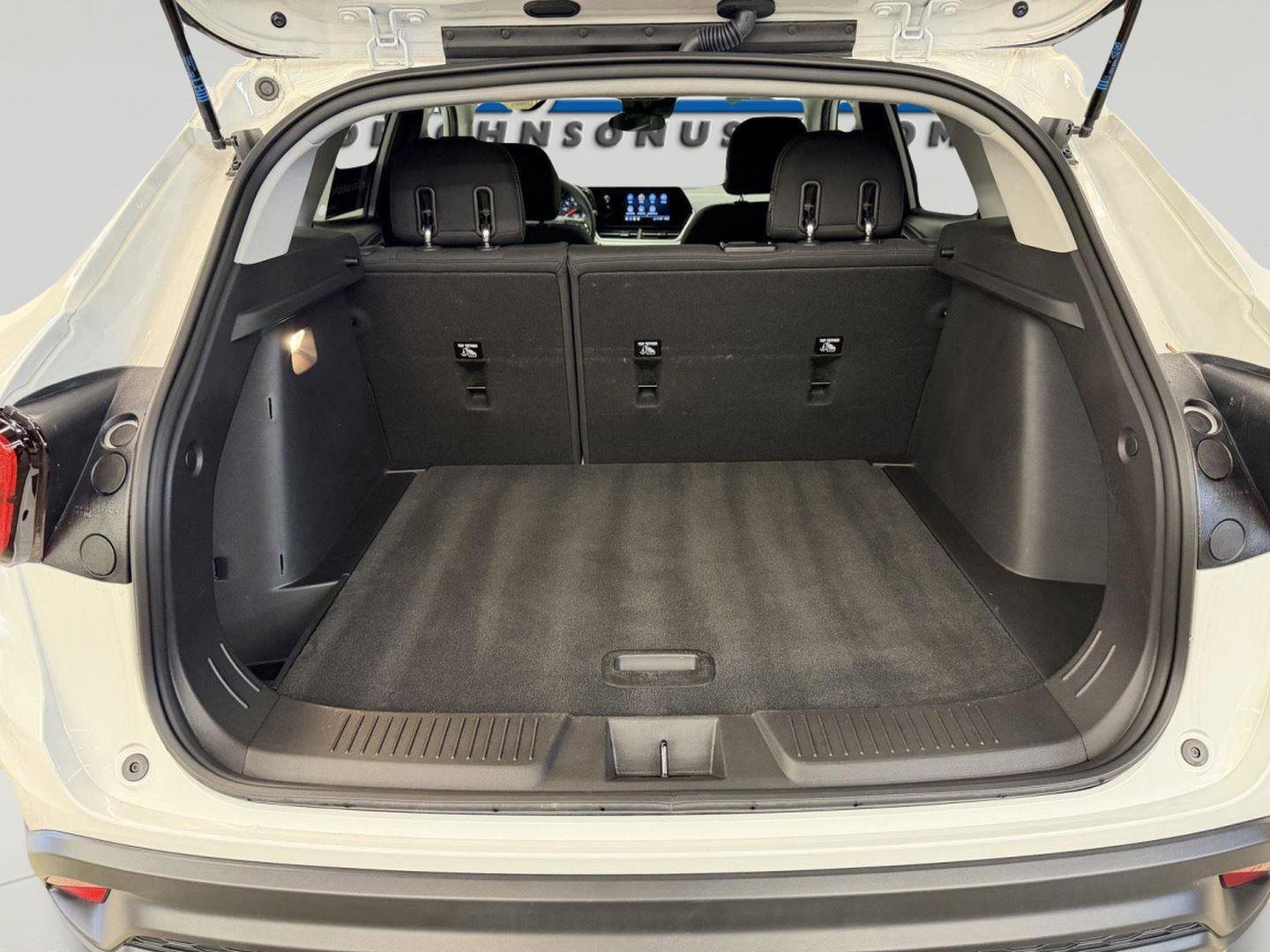 Certified 2025 Chevrolet Trax LS w/ LS Convenience Package image 12