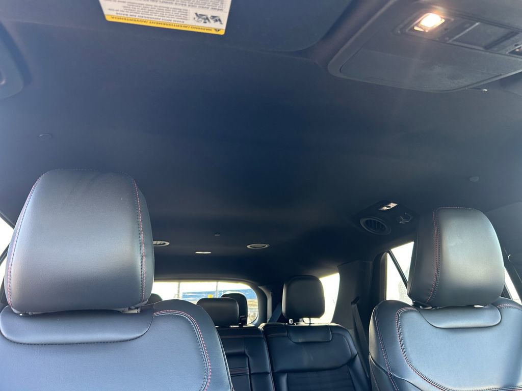 Used 2025 Ford Explorer ST-Line w/ ST-Line Street Pack AWD/4WD image 27