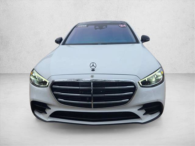 Used 2024 Mercedes-Benz S 580 4MATIC Sedan image 2
