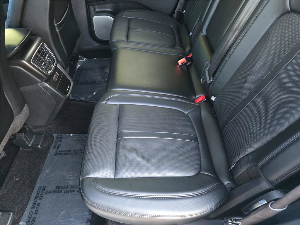 Used 2016 Lincoln MKX Reserve w/ Luxury Package FWD image 16