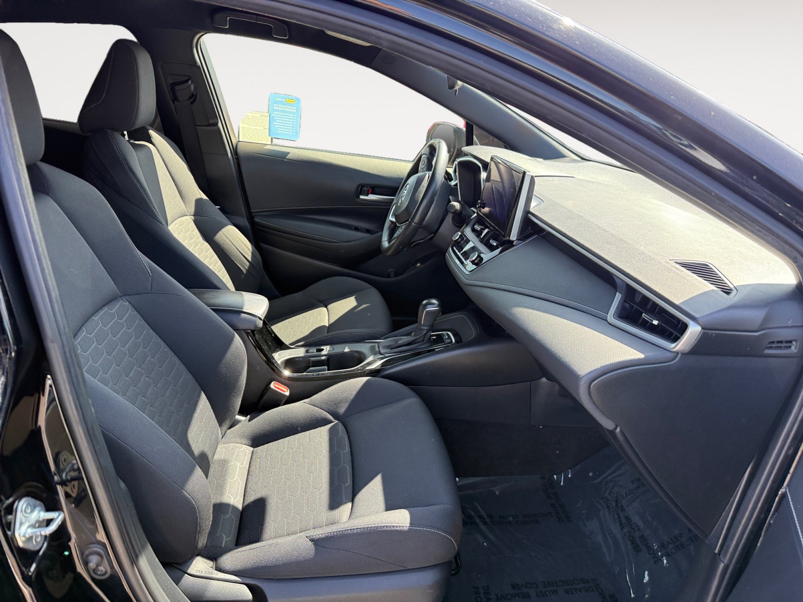 Used 2023 Toyota Corolla SE w/ SE Premium Package FWD image 19