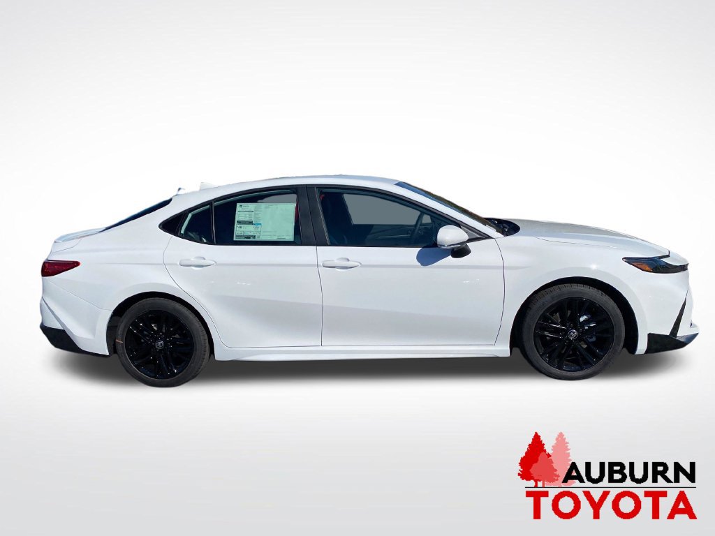 New 2026 Toyota Camry SE FWD image 4