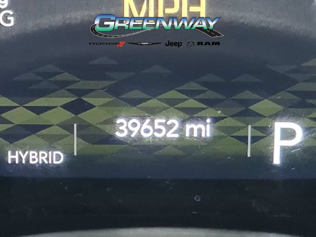 Used 2022 Jeep Wrangler Unlimited Sahara AWD/4WD image 29