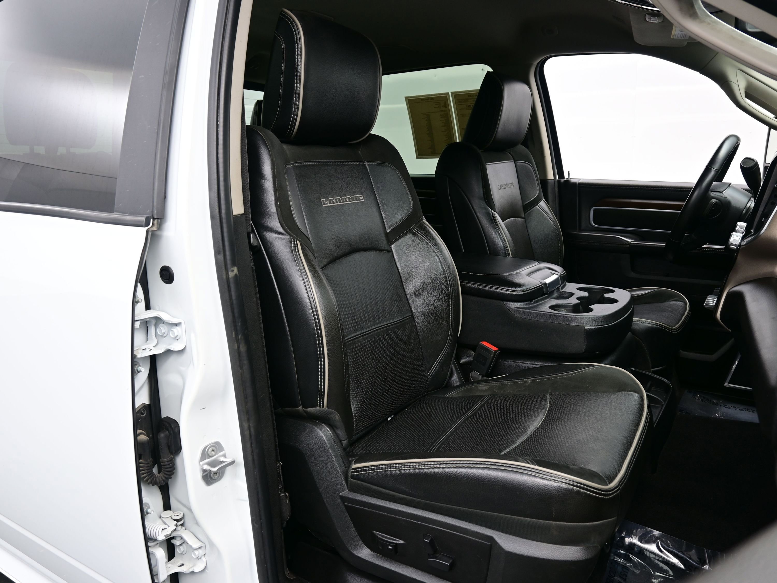 Used 2024 RAM 2500 Laramie image 13