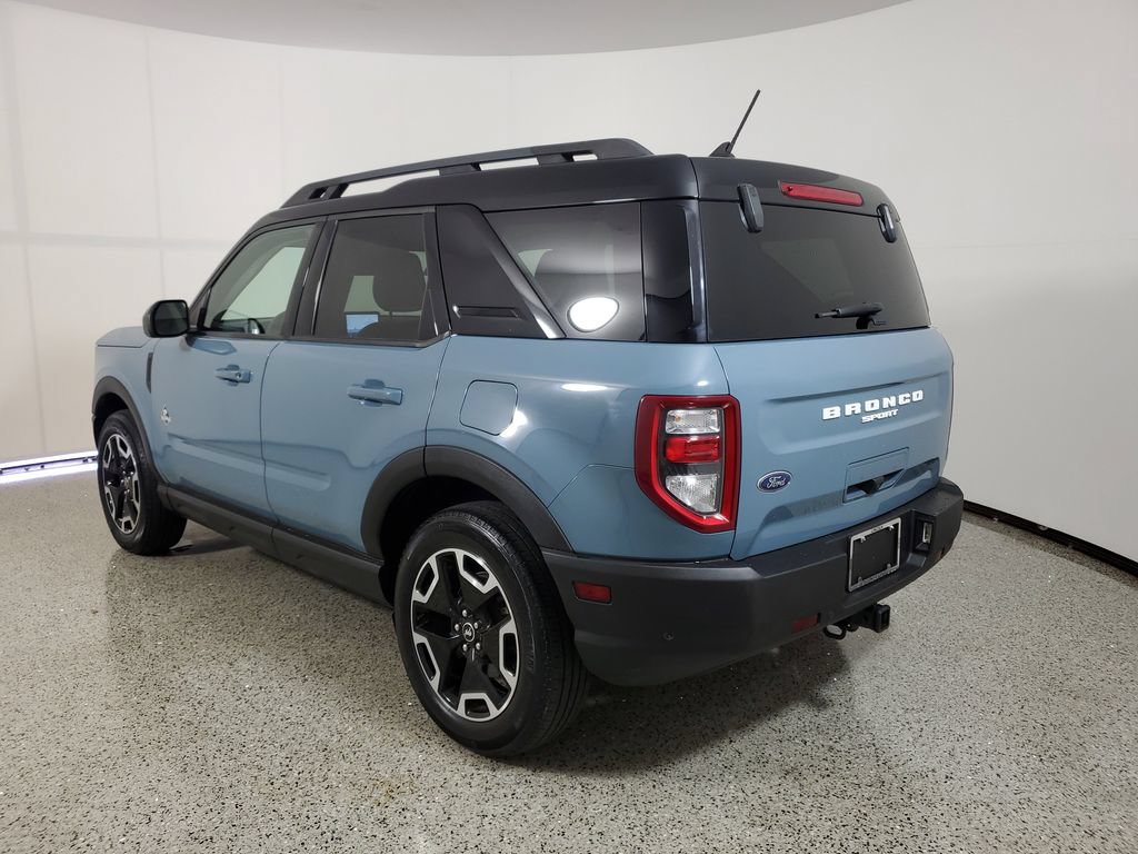 Used 2023 Ford Bronco Sport Outer Banks w/ Tech Package AWD/4WD image 3