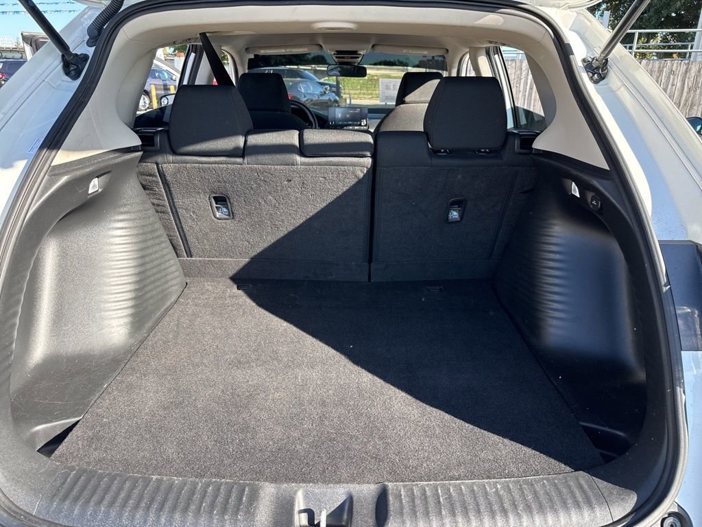 Used 2023 Honda HR-V LX image 21