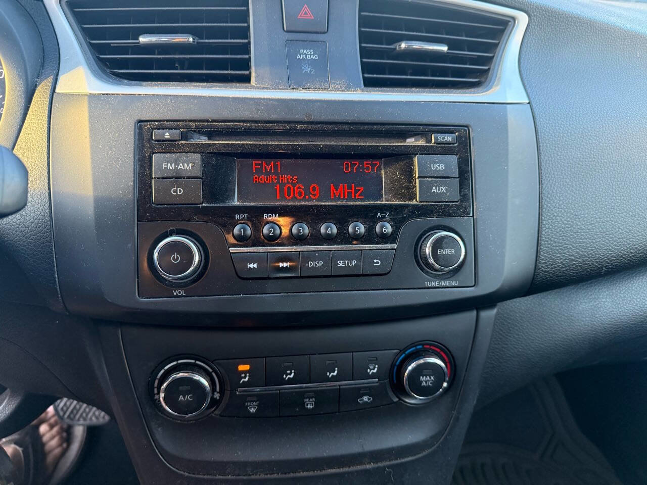 Used 2017 Nissan Sentra S image 11