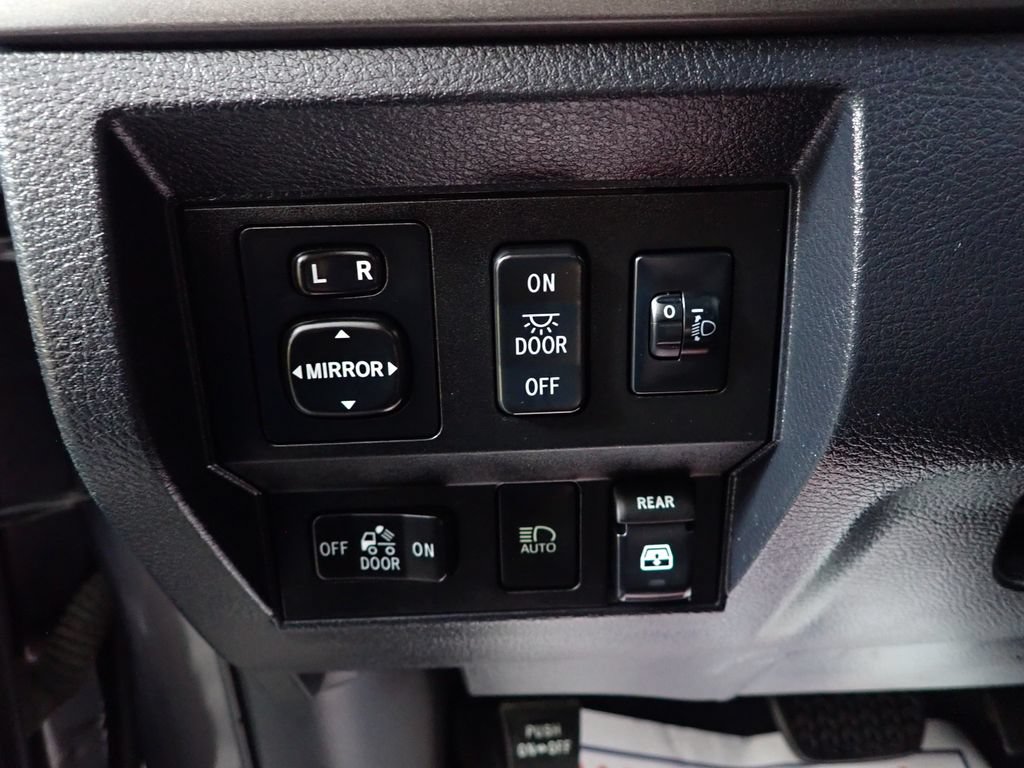 Used 2018 Toyota Tundra SR5 w/ TRD Off Road Package AWD/4WD image 24