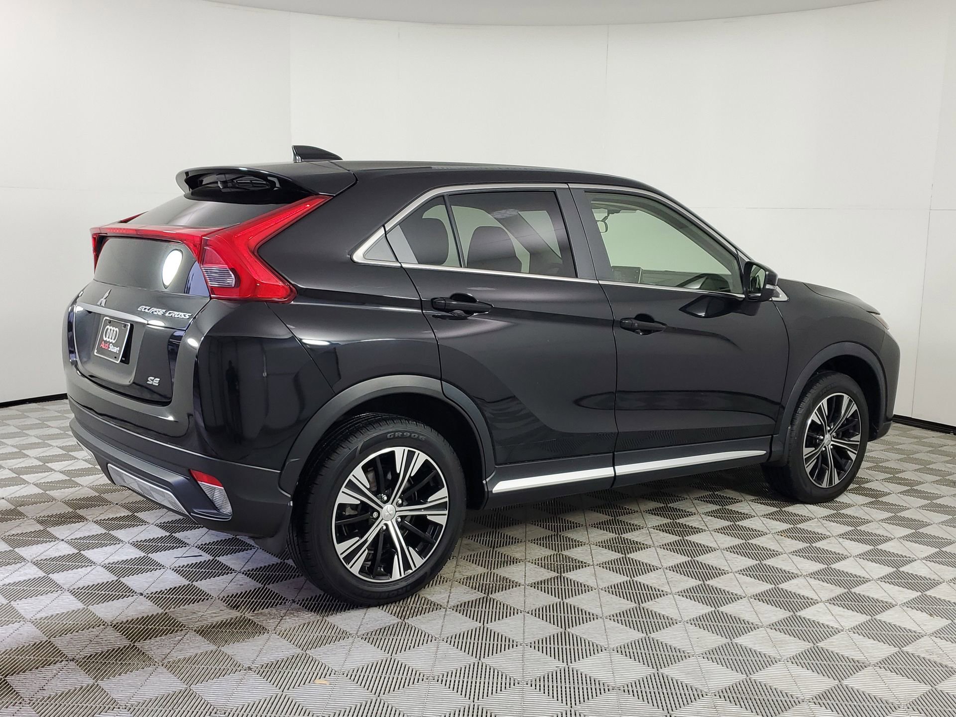 Used 2019 Mitsubishi Eclipse Cross SE image 11