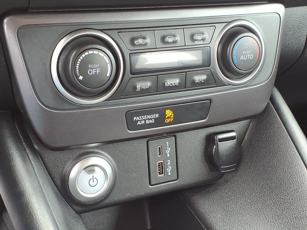 Used 2022 Nissan Leaf S FWD image 19