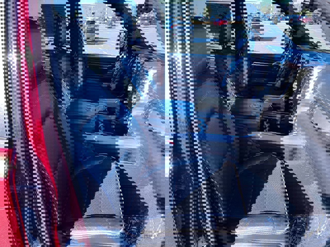 Used 2025 RAM 1500 Laramie image 28