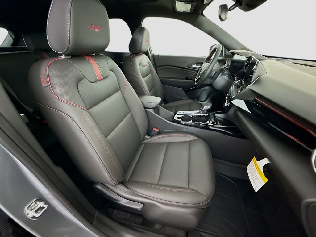 New 2026 Chevrolet Trax RS w/ Sunroof Package image 26