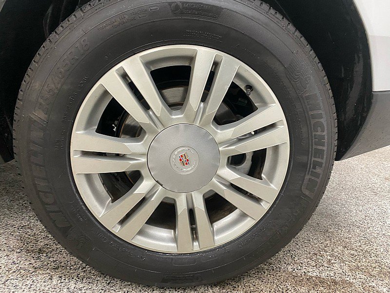 Used 2010 Cadillac SRX Luxury image 23