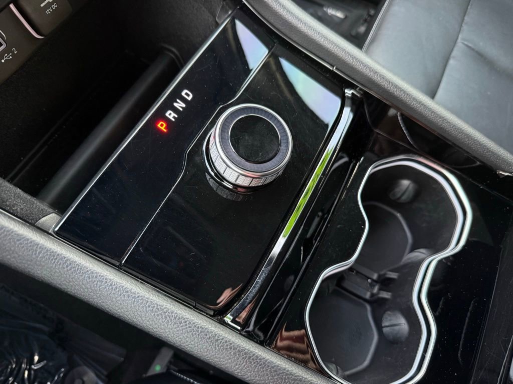 Used 2022 Jeep Grand Cherokee L Limited w/ Black Appearance Package image 27