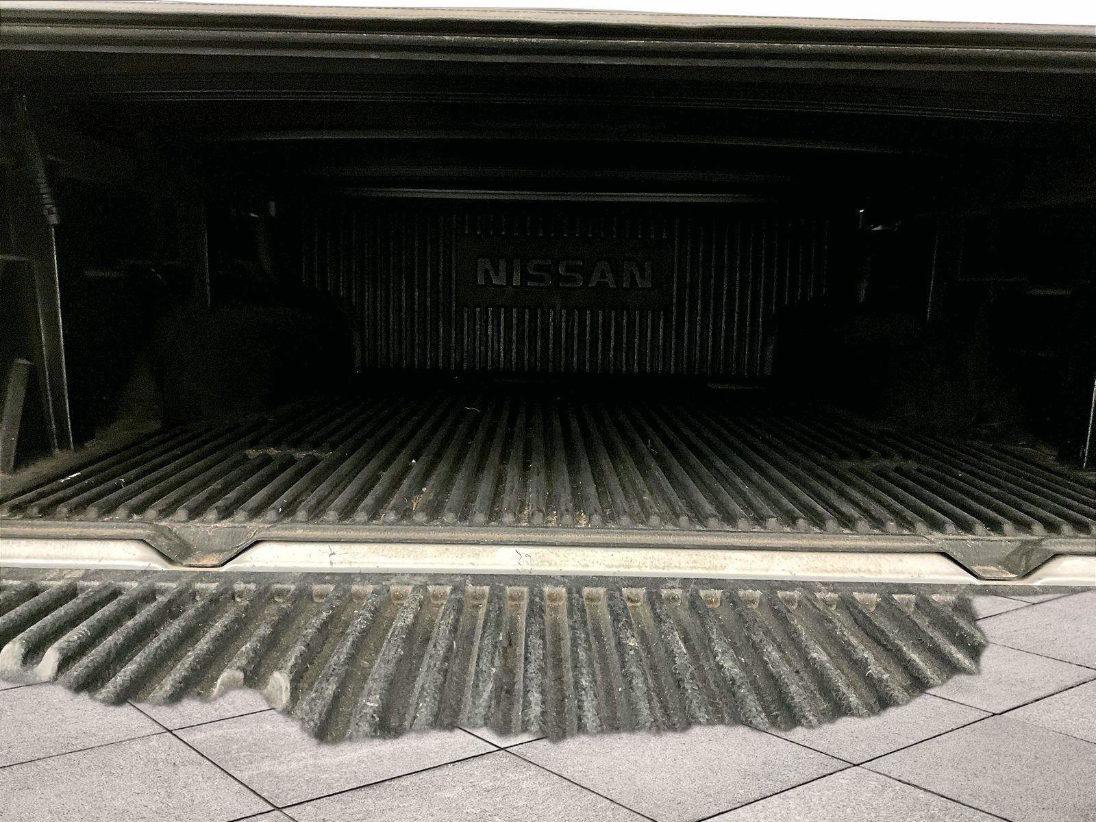 Used 2015 Nissan Frontier SV image 33