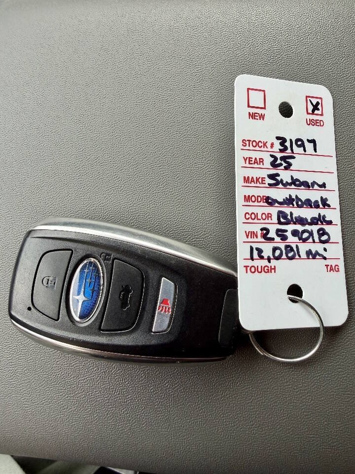 Used 2025 Subaru Outback Onyx Edition AWD/4WD image 52