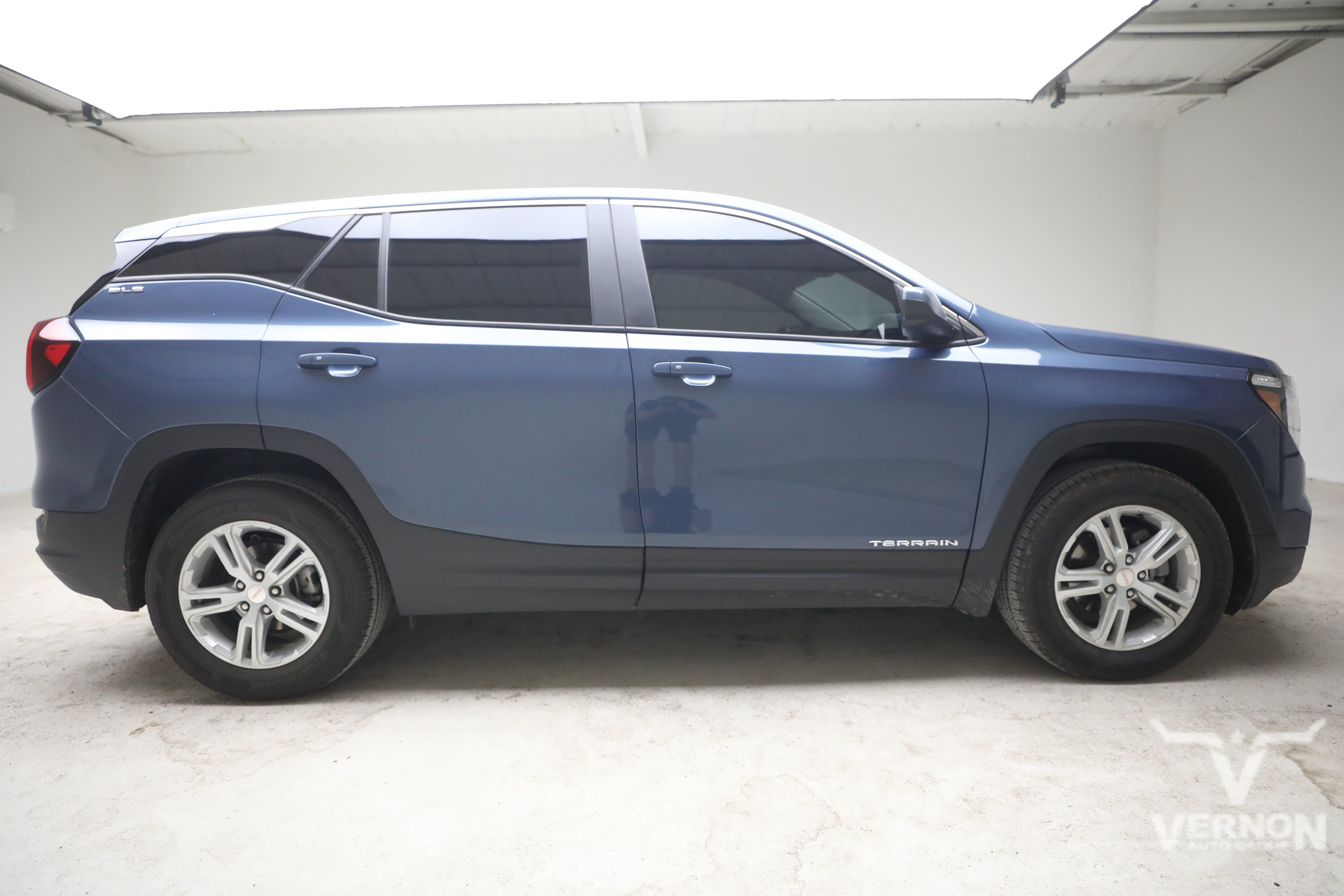 Used 2024 GMC Terrain SLE FWD image 5