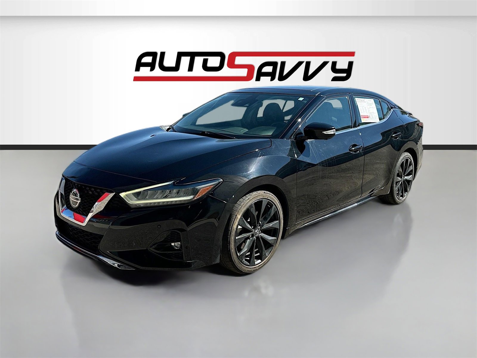 Used 2023 Nissan Maxima SR w/ Sport Mat Group image 3