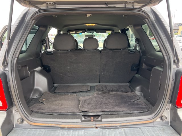 Used 2010 Ford Escape XLT AWD/4WD image 17