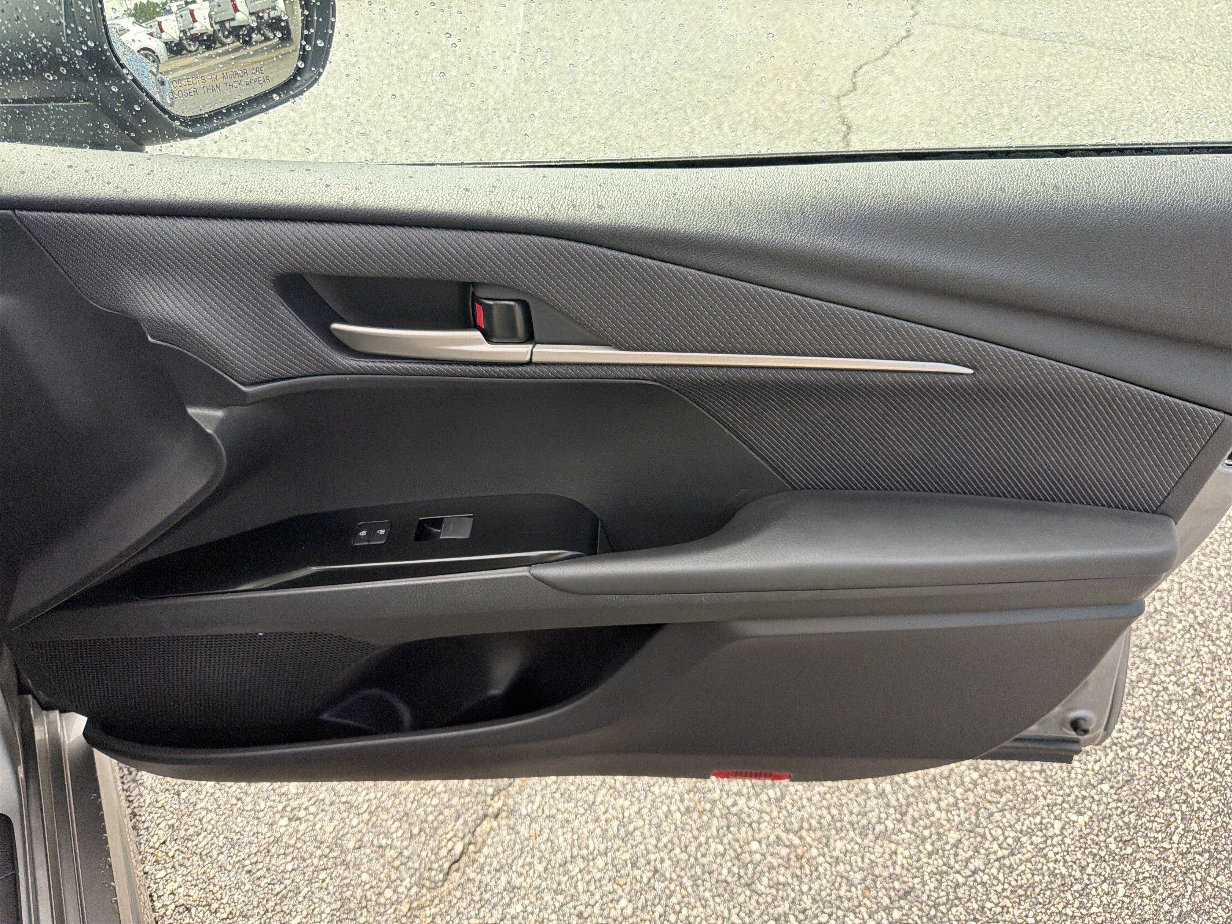 Certified 2025 Toyota Camry SE FWD image 24