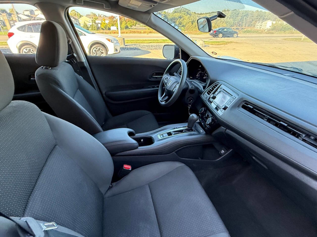 Used 2020 Honda HR-V LX image 21