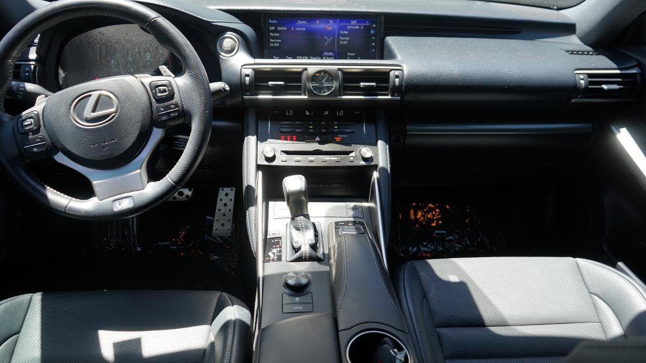 Used 2018 Lexus IS 300 F Sport RWD image 11