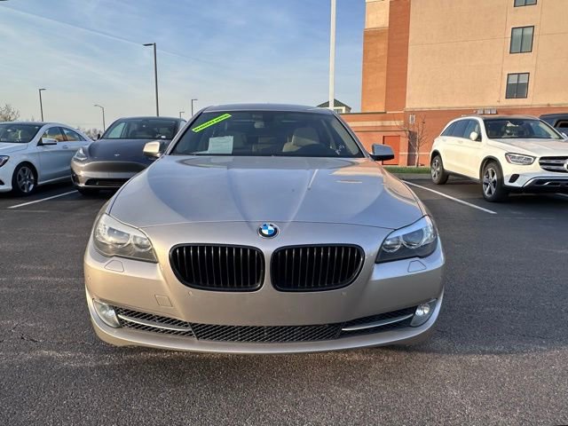Used 2013 BMW 550i xDrive 550i xDrive image 3