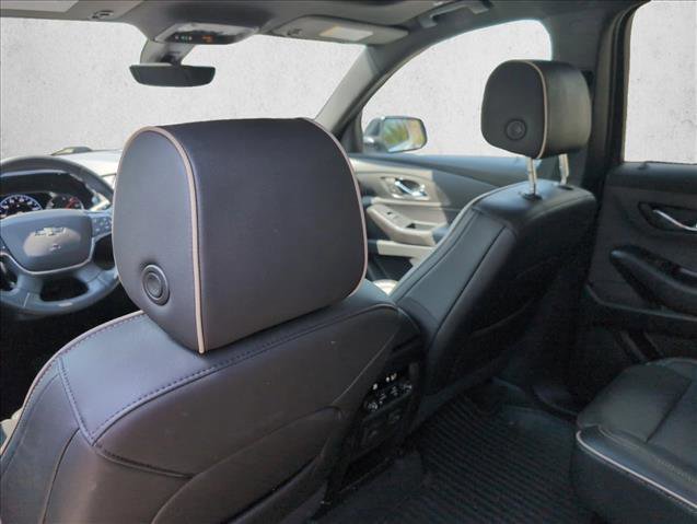 Used 2023 Chevrolet Traverse Premier w/ Redline Edition image 18