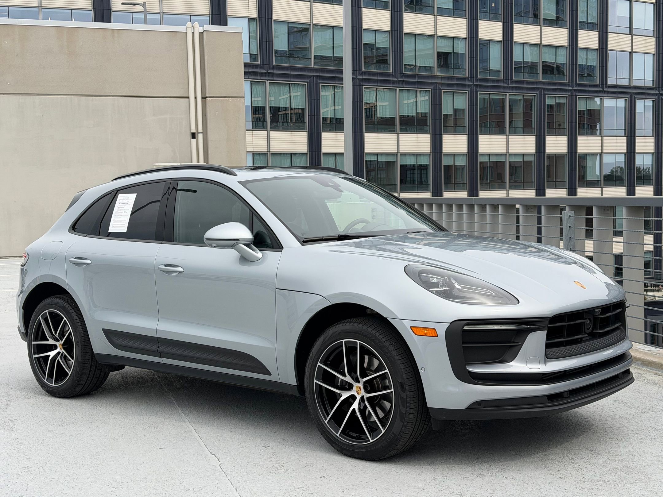 Certified 2026 Porsche Macan image 9