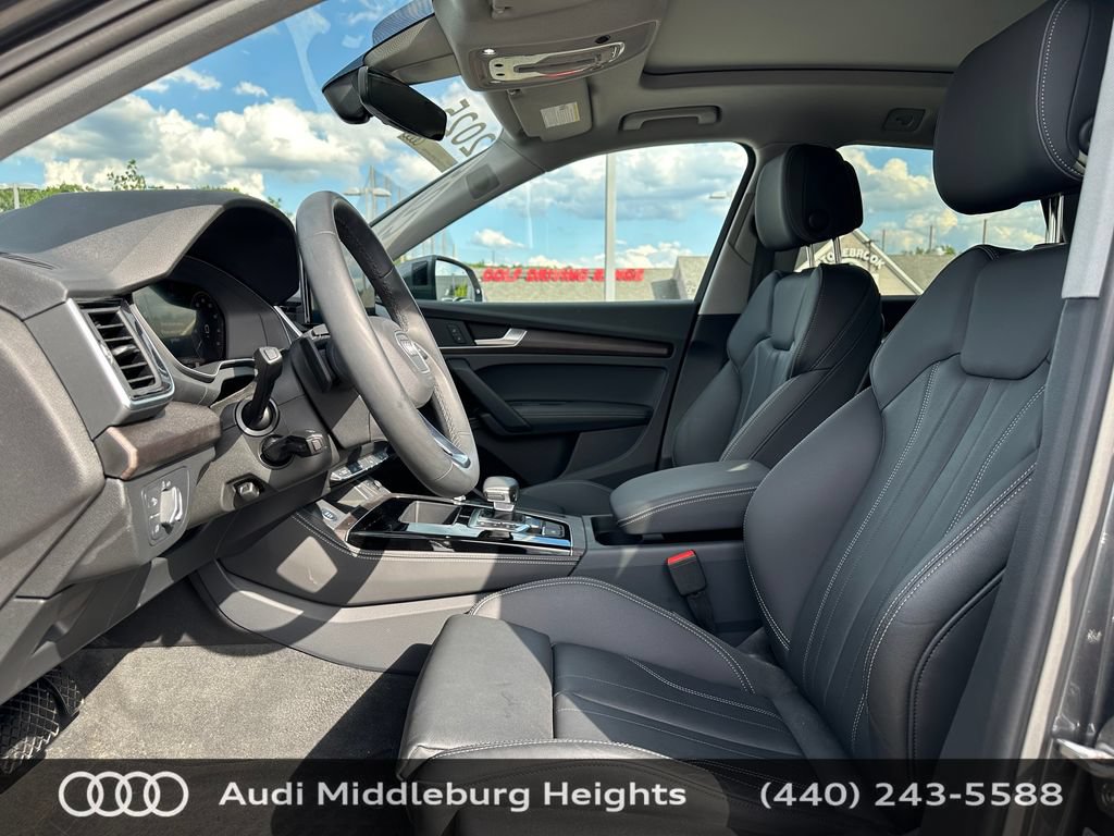 Certified 2025 Audi Q5 e Premium Plus w/ Premium Plus Package AWD/4WD image 13