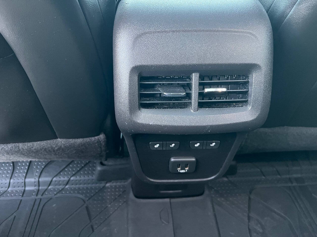 Used 2019 Chevrolet Equinox Premier FWD image 40